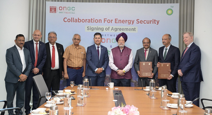 Petroleum Minister witnesses signing of technical services contract